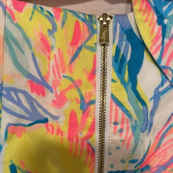 Lilly Pulitzer Sundress Size 00 in Like New Condition - Picture 6 of 10